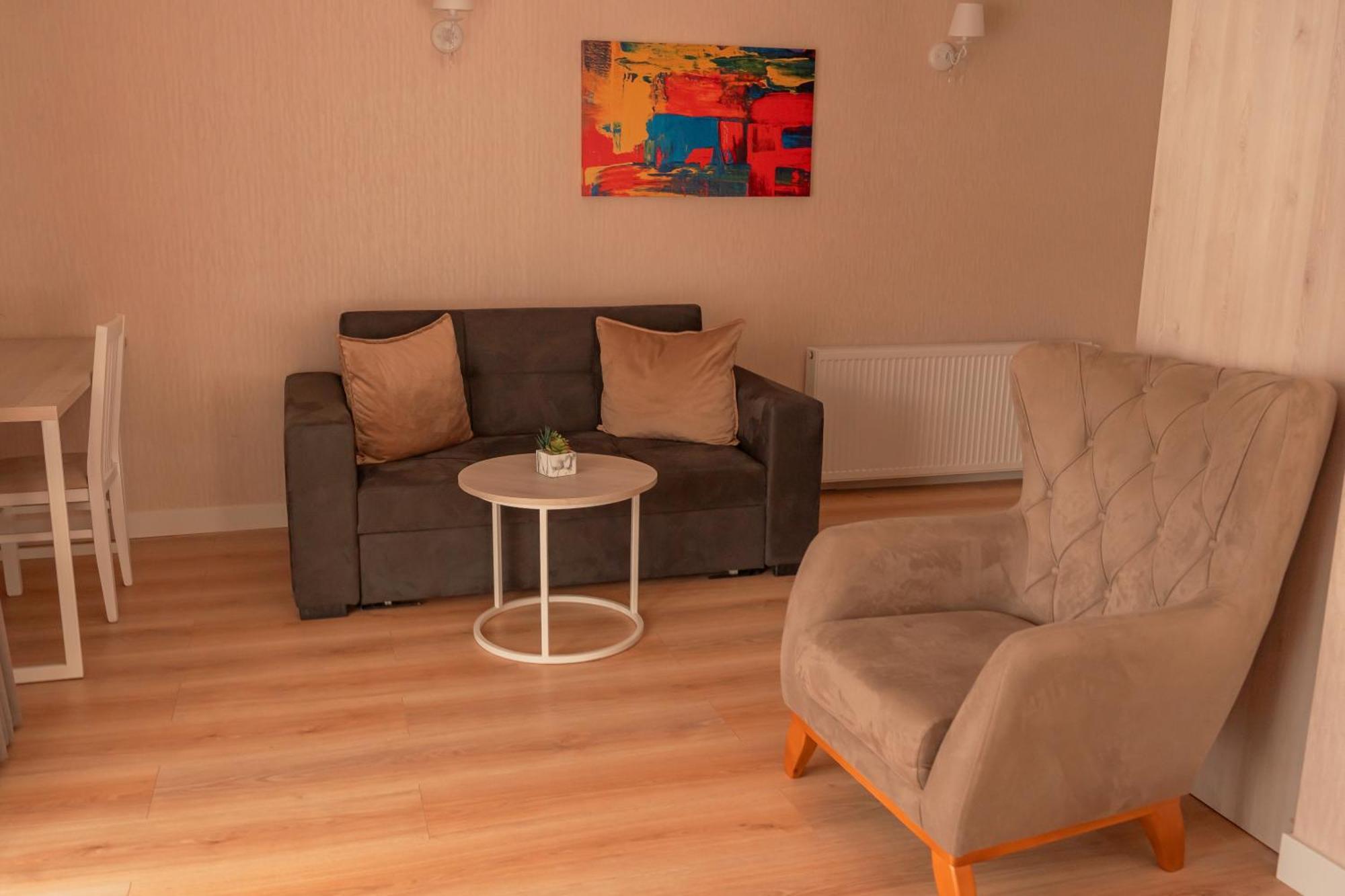 Hotel Well Inn Tbilisi Ngoại thất bức ảnh