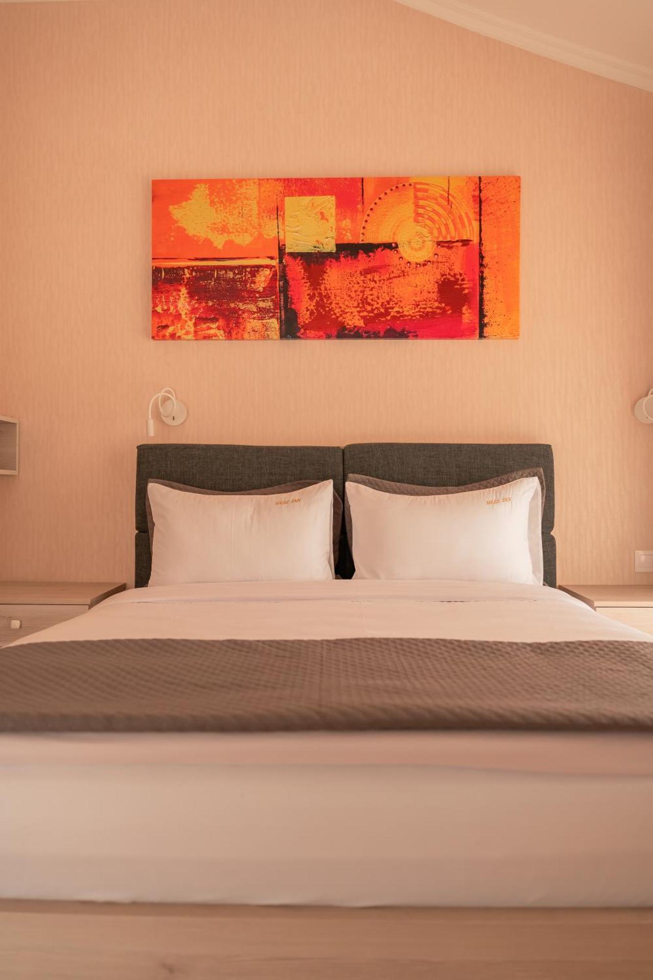 Hotel Well Inn Tbilisi Ngoại thất bức ảnh