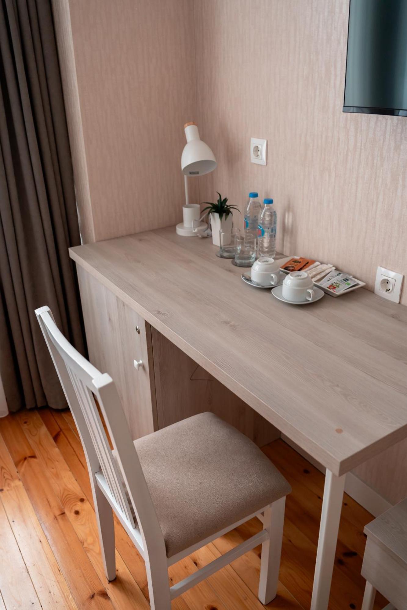 Hotel Well Inn Tbilisi Ngoại thất bức ảnh